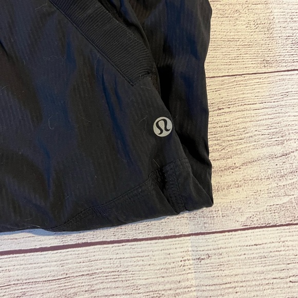 Lululemon Crop Pants - Picture 3 of 5